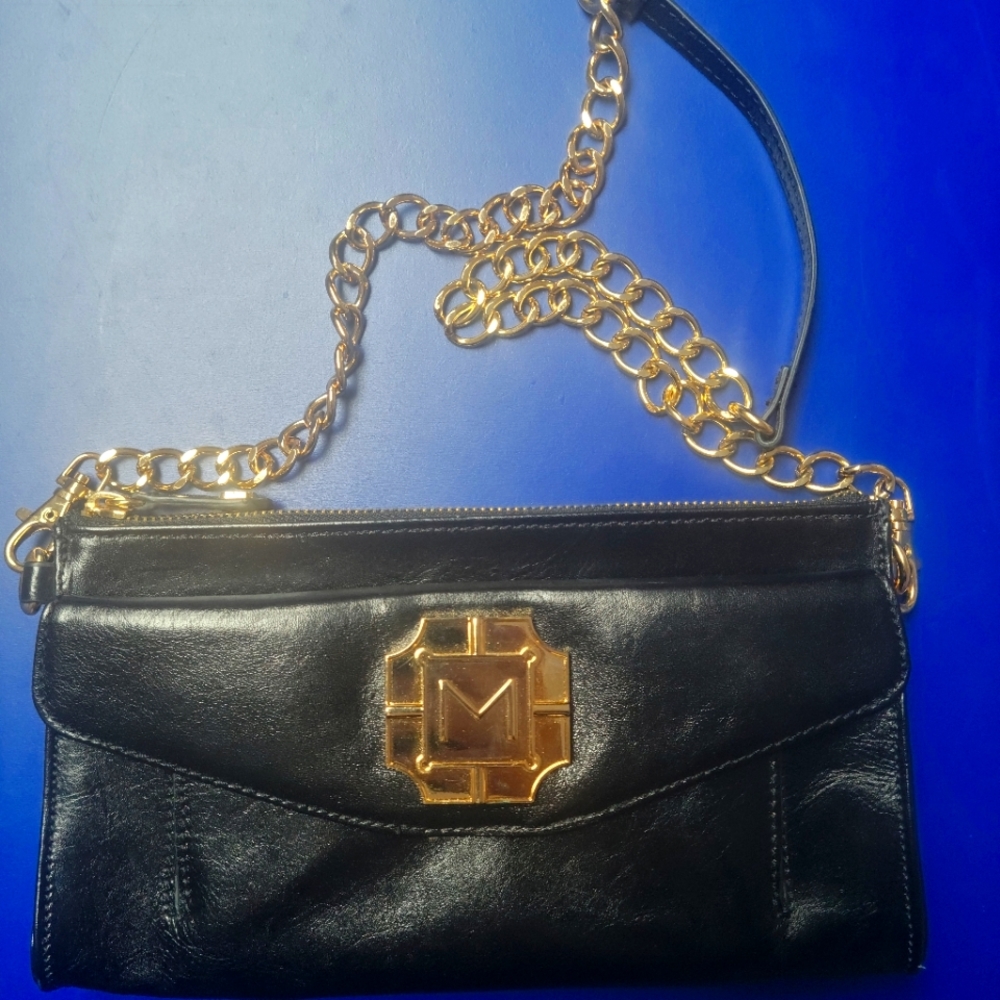 Monet bag is Gorgeous leather .